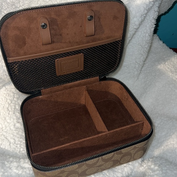 Coach Men 🤎 - Picture 3 of 5